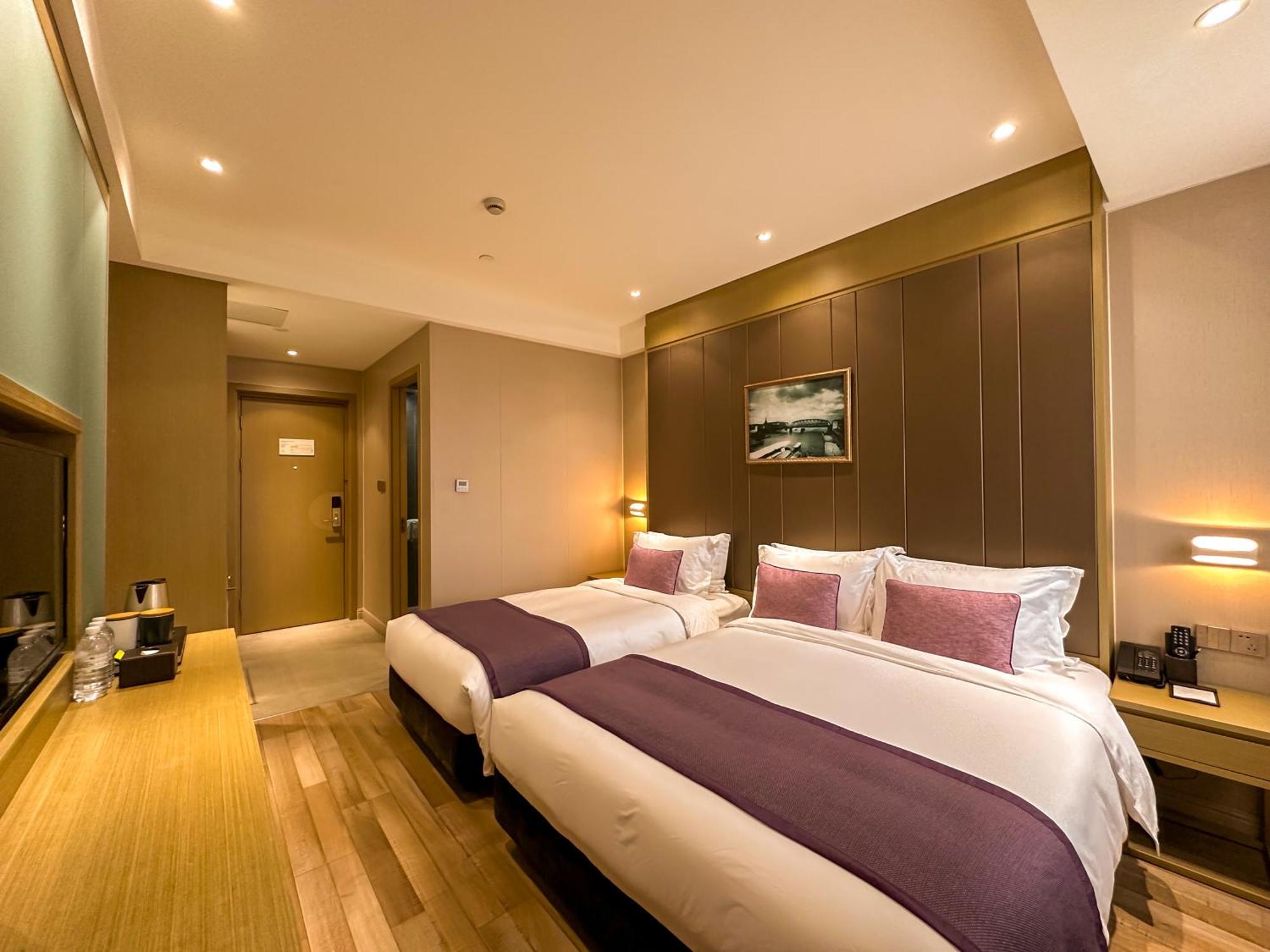 Shanghai-Deco Hotel-Free Shuttle Bus To Pudong Airport And Disneyland Exterior photo