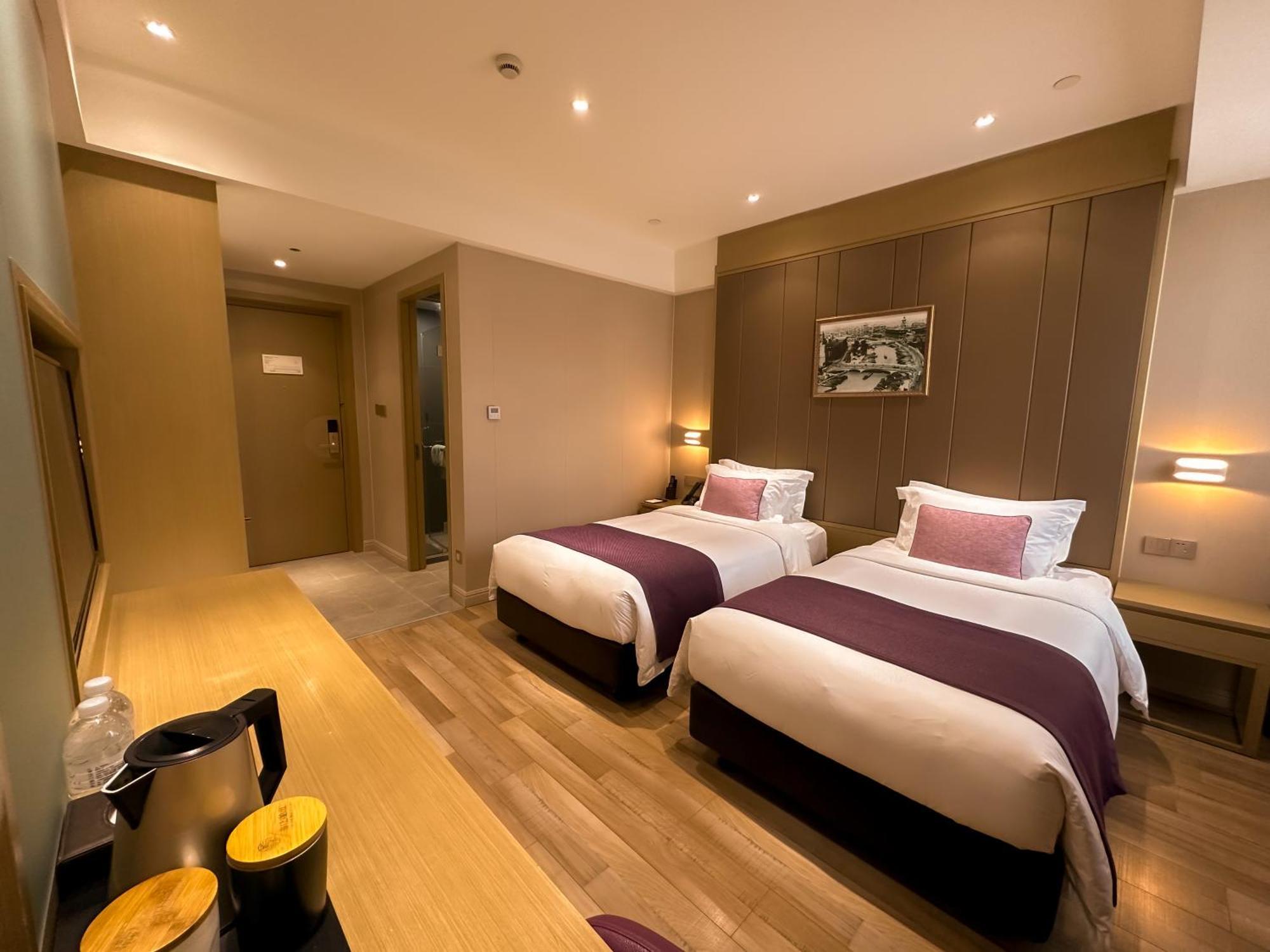 Shanghai-Deco Hotel-Free Shuttle Bus To Pudong Airport And Disneyland Exterior photo
