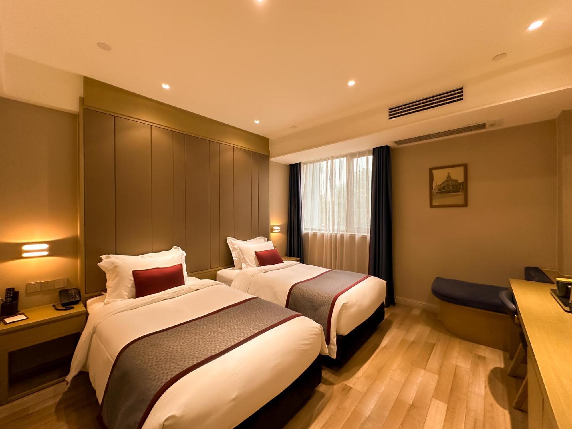 Shanghai-Deco Hotel-Free Shuttle Bus To Pudong Airport And Disneyland Exterior photo