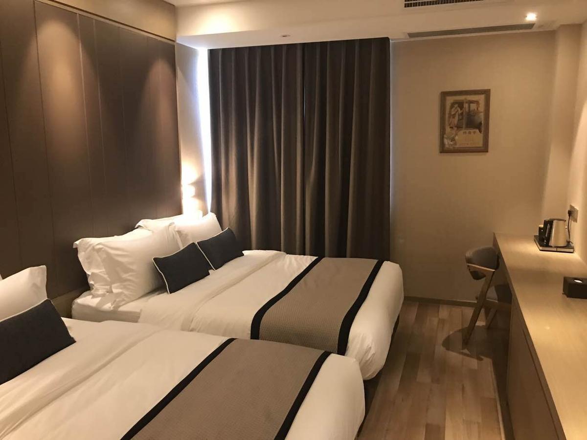 Shanghai-Deco Hotel-Free Shuttle Bus To Pudong Airport And Disneyland Exterior photo
