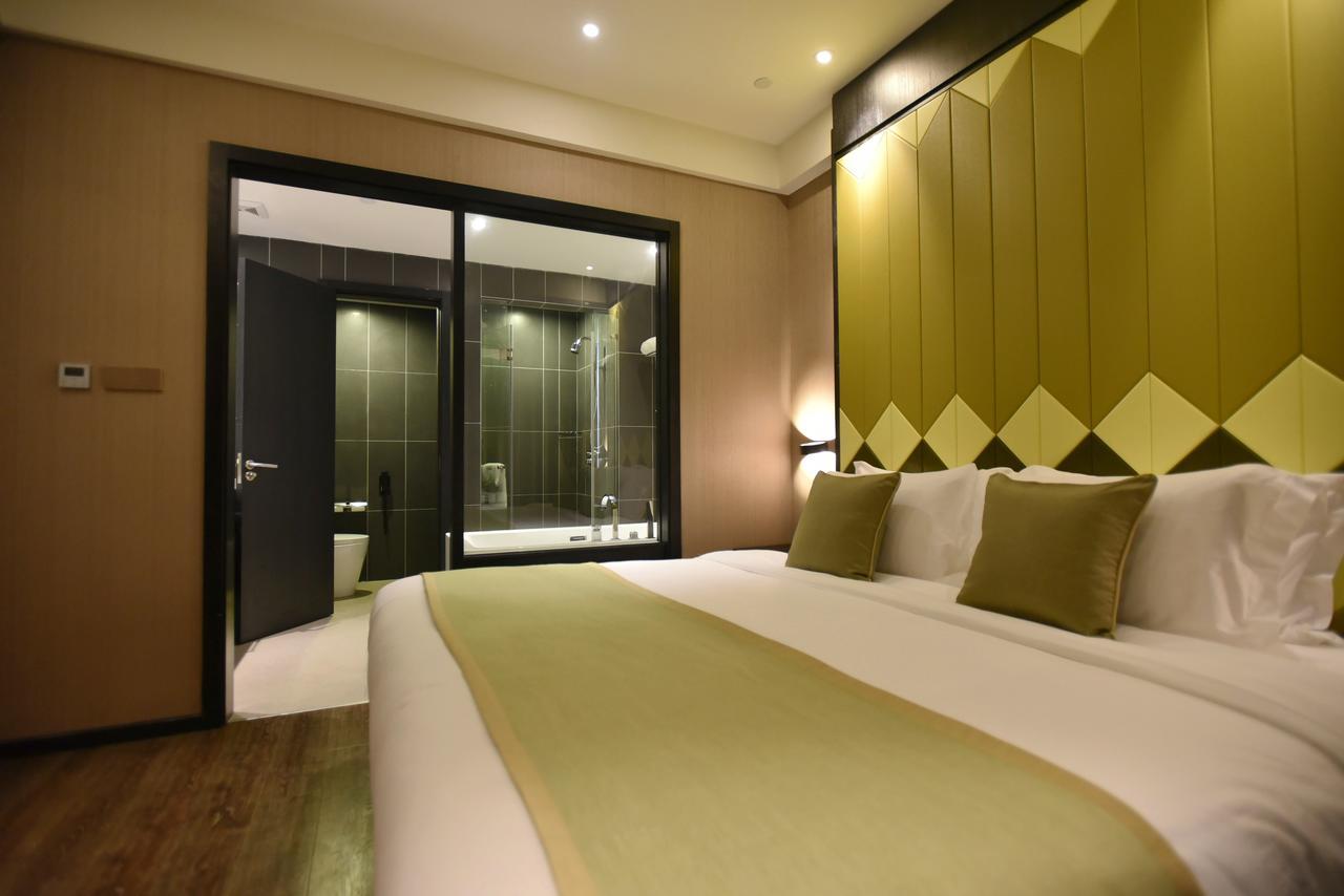 Shanghai-Deco Hotel-Free Shuttle Bus To Pudong Airport And Disneyland Exterior photo